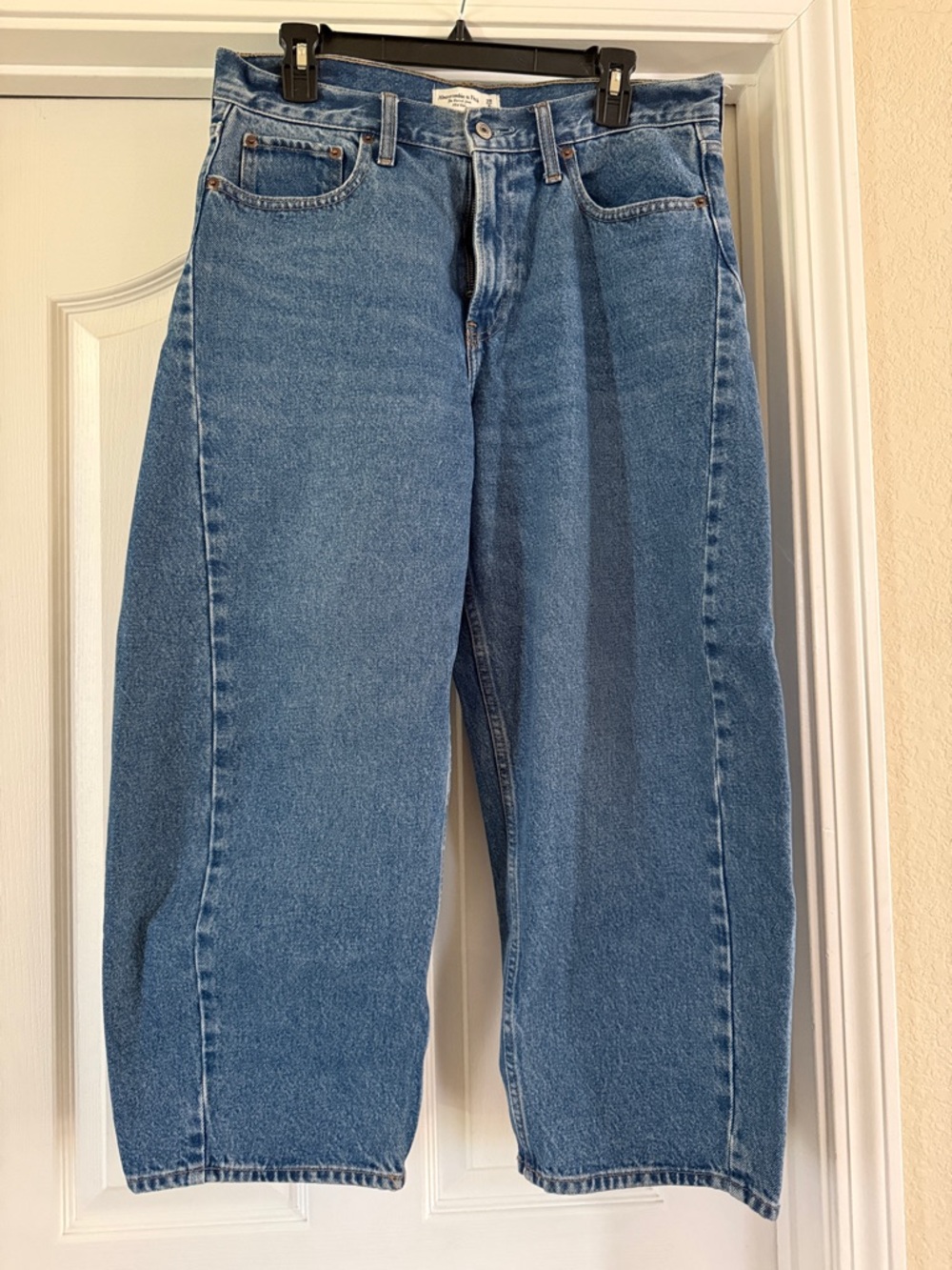 Abercrombie & Fitch Relaxed Light Blue Jeans
